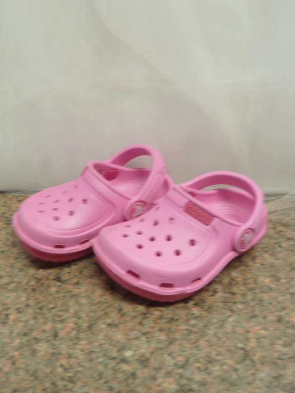 Crocs Classic Clog Pink Toddler Size C4 Slip On Water Friendly Shoes